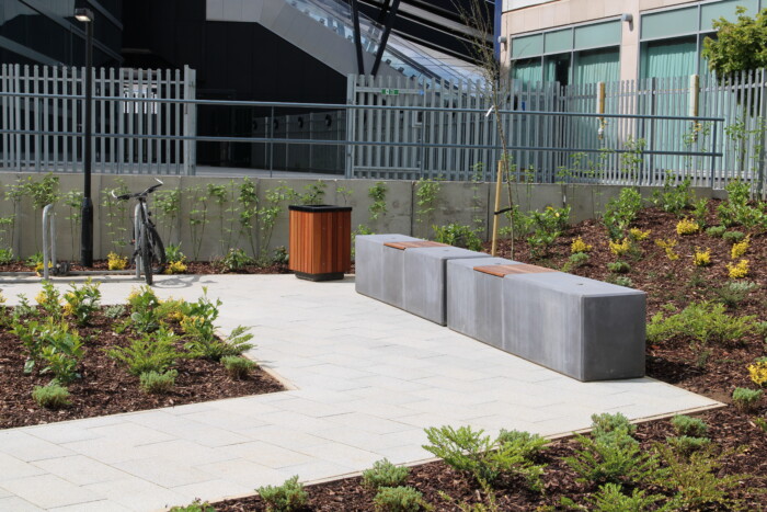 Townscape Concrete Unity Bench with Townscape litter Bin